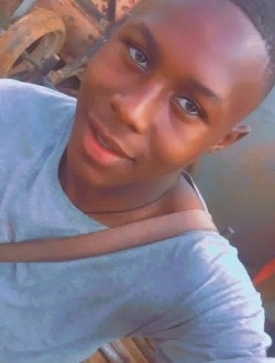 Profil de Yves, un homme célibataire de 29 ans à Yaoundé