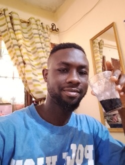 Profil de Elisee, un homme célibataire de 26 ans à Douala