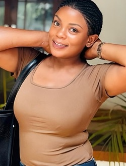 Profil de Dayana, une femme célibataire de 33 ans à Abakutsha