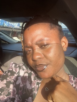 Profil de Divine, une femme célibataire de 26 ans à Cocody