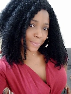Profil de Géraldine, une femme célibataire de 37 ans à Douala