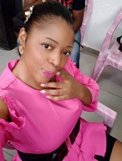 Profil de Géraldine, une femme célibataire de 37 ans à Douala