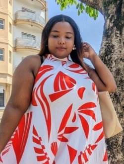 Profil de Adhi, une femme célibataire de 26 ans à Toamasina