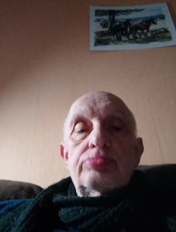 Profil de Johnny, un homme célibataire de 70 ans à Anderlecht