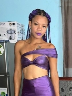 Profil de Véronique, une femme célibataire de 22 ans à Antsiranana