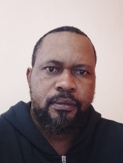 Profil de José, un homme célibataire de 42 ans à Dakar