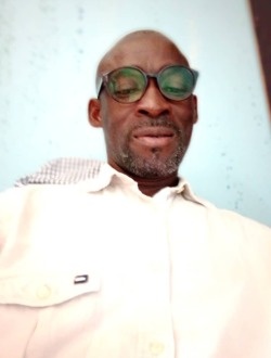 Profil de Rufin, un homme célibataire de 55 ans à Abadjin-Doumé