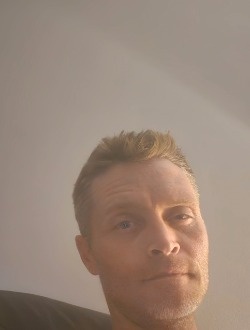 Profil de Maxx, un homme célibataire de 42 ans à Le Vieux-Longueuil