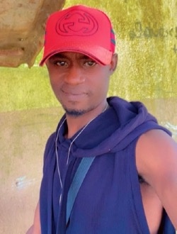 Profil de Bouba, un homme célibataire de 32 ans à Abidjan