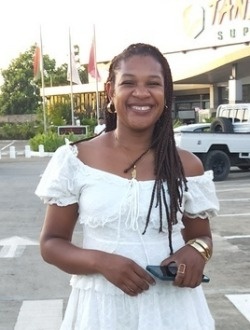 Profil de Sharonne, une femme célibataire de 33 ans à 67 Ha