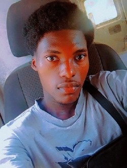 Profil de Yanick, un homme célibataire de 26 ans à Abidjan