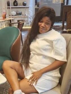 Profil de Georgette, une femme célibataire de 36 ans à Doua