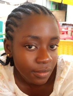 Profil de Christelle, une femme célibataire de 25 ans à Yaoundé