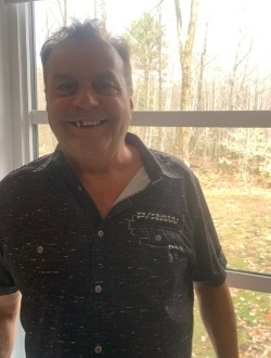 Profil de Guy, un homme célibataire de 65 ans à Mascouche
