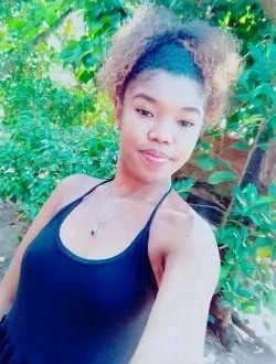 Profil de Carèn, une femme célibataire de 28 ans à Toamasina