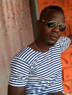 Profil de Marcel Ayite, un homme célibataire de 43 ans à Cotonou