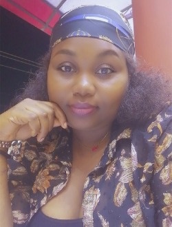 Profil de Rols, une femme célibataire de 35 ans à Yaoundé