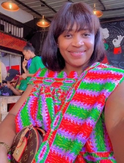 Profil de Christelle, une femme célibataire de 28 ans à Yaoundé