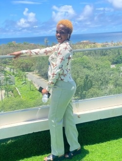 Profil de Ambre, une femme célibataire de 28 ans à Dakar