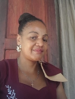 Profil de Elodie, une femme célibataire de 41 ans à Abattoir