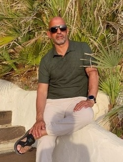 Profil de Rayan, un homme célibataire de 58 ans à Alicante