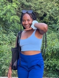 Profil de Malia, une femme célibataire de 25 ans à Ajavibe