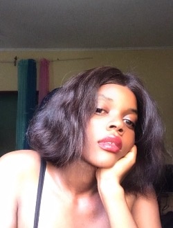 Profil de Belkhalis, une femme célibataire de 22 ans à Douala