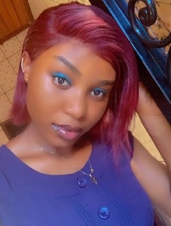 Profil de Leslie, une femme célibataire de 25 ans à Douala