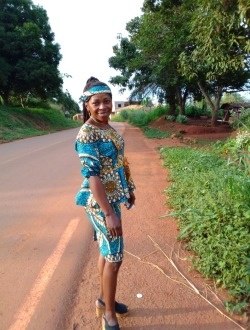 Profil de Edwige, une femme célibataire de 34 ans à Abong Mbang