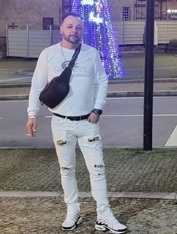 Profil de Victor, un homme célibataire de 47 ans à Strasbourg