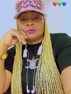 Profil de Eva, une femme célibataire de 48 ans à Abé