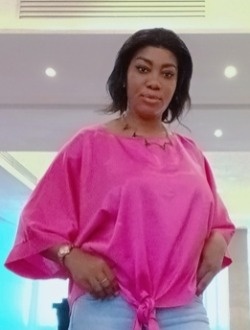 Profil de Lyly, une femme célibataire de 32 ans à Abata