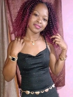 Profil de Tela, une femme célibataire de 28 ans à Antananarivokely