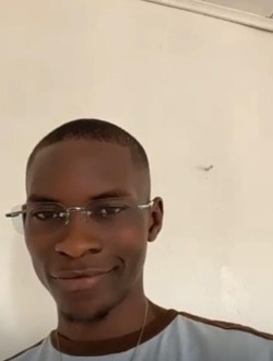 Profil de Oscar, un homme célibataire de 27 ans à Bonanjo