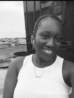 Profil de Ange, une femme célibataire de 22 ans à Libreville