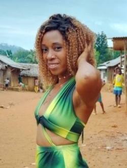 Profil de Jennitta, une femme célibataire de 29 ans à Toamasina
