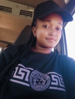 Profil de Nadine, une femme célibataire de 28 ans à Toamasina