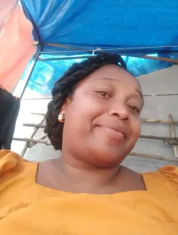 Profil de Monia, une femme célibataire de 34 ans à Antalaha