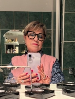 Profil de Anna, une femme célibataire de 63 ans à Sucy-en-Brie