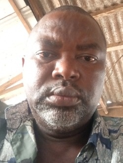 Profil de Raphaël, un homme célibataire de 49 ans à Douala