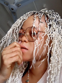 Profil de Melosky, une femme célibataire de 26 ans à Cotonou