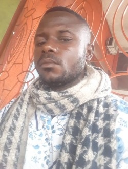 Profil de Raoul Stephane, un homme célibataire de 32 ans à Douala