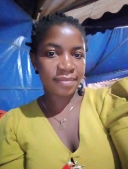 Profil de Phalone, une femme célibataire de 31 ans à Douala