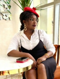 Profil de Roxane, une femme célibataire de 26 ans à Douala