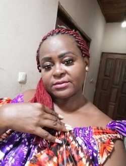 Profil de Marie Suzanne, une femme célibataire de 46 ans à Douala