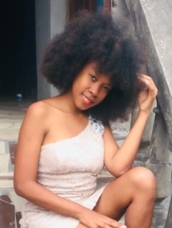 Profil de Vania, une femme célibataire de 27 ans à Toamasina