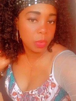 Profil de Marie Laure, une femme célibataire de 34 ans à Yaoundé
