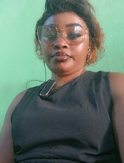 Profil de Josiane, une femme célibataire de 25 ans à Bikok