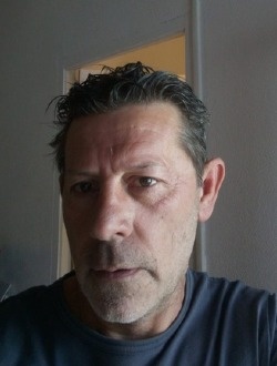 Profil de Yanmassage, un homme célibataire de 49 ans à Alès