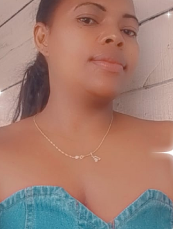 Profil de Caroline, une femme célibataire de 41 ans à 67 Ha